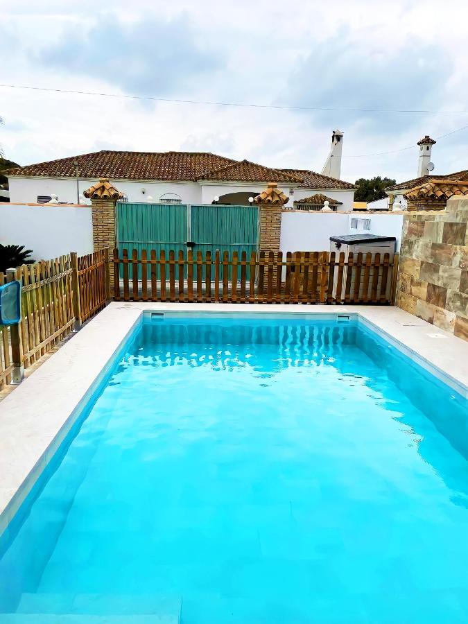 Chalet con piscina privada y barbacoa Villa Chiclana de la Frontera Exterior foto